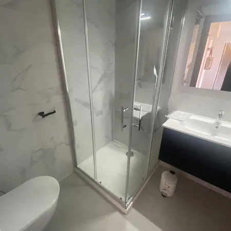 Appt T3 Terrasse Dans Bord De Avec Piscine Διαμέρισμα *