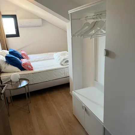 Διαμέρισμα Appt T3 Terrasse Dans Bord De Avec Piscine