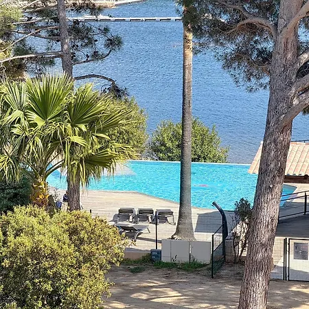Appt T3 Terrasse Dans Bord De Avec Piscine Διαμέρισμα *