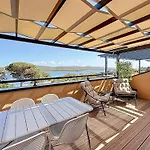 Appartement Appt T3 Terrasse Dans Résidence Bord De Avec Piscine