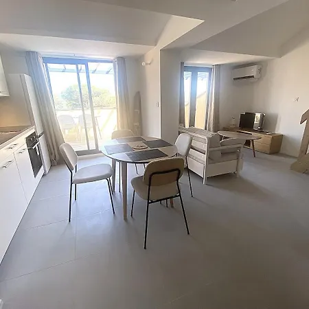 Appt T3 Terrasse Dans Bord De Avec Piscine Apartment Pianottoli-Caldarello (Corsica)