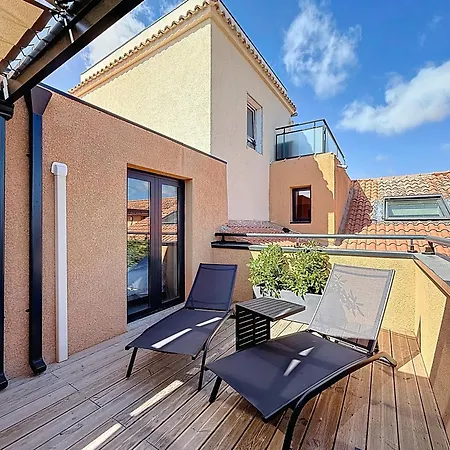 Appt T3 Terrasse Dans Bord De Avec Piscine