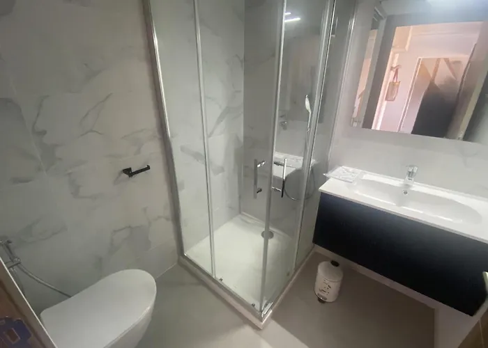 Appt T3 Terrasse Dans Bord De Avec Piscine 公寓 *